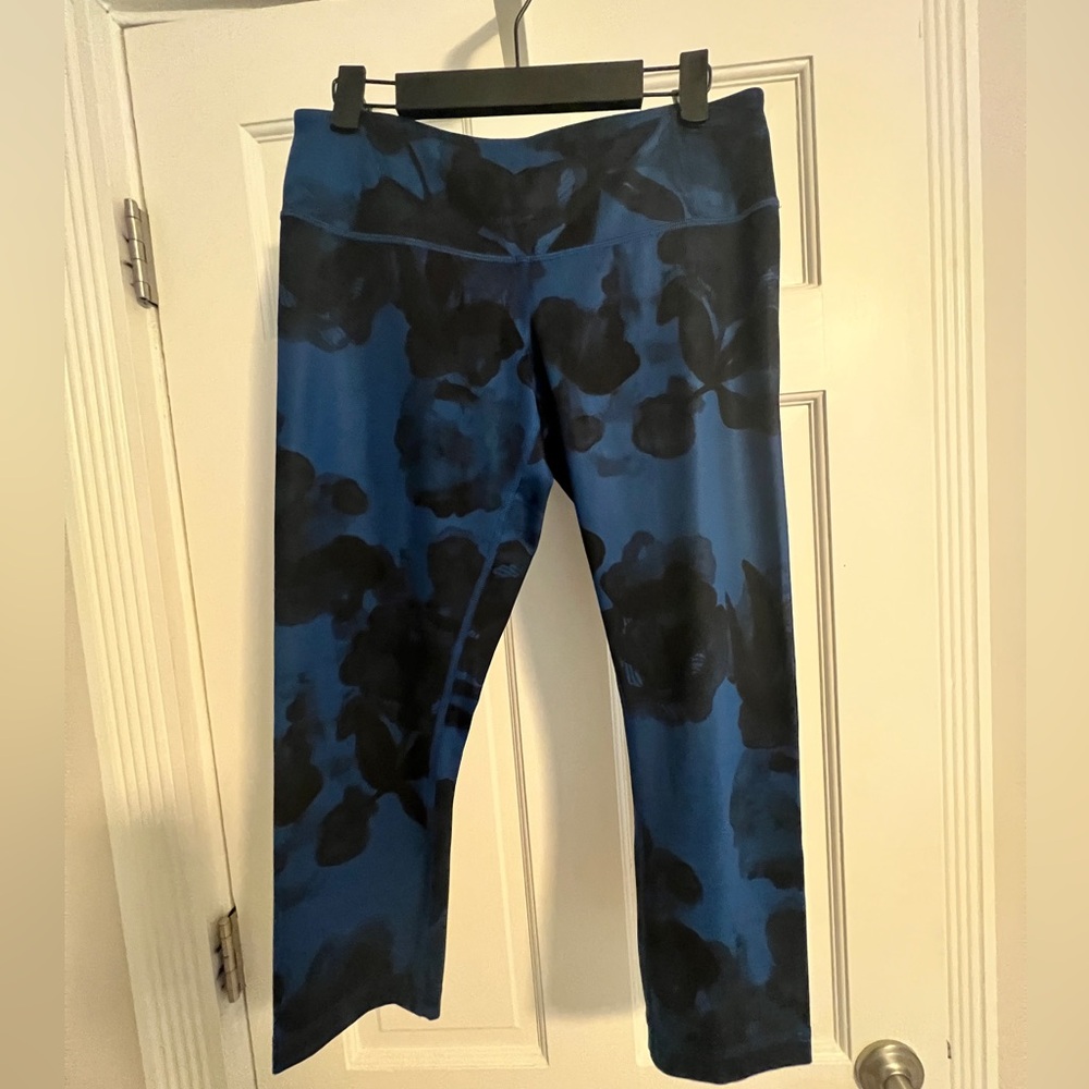 LuLuLemon workout pants